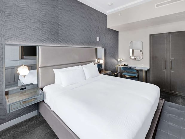 Images Tulsa Club Hotel, Curio Collection by Hilton