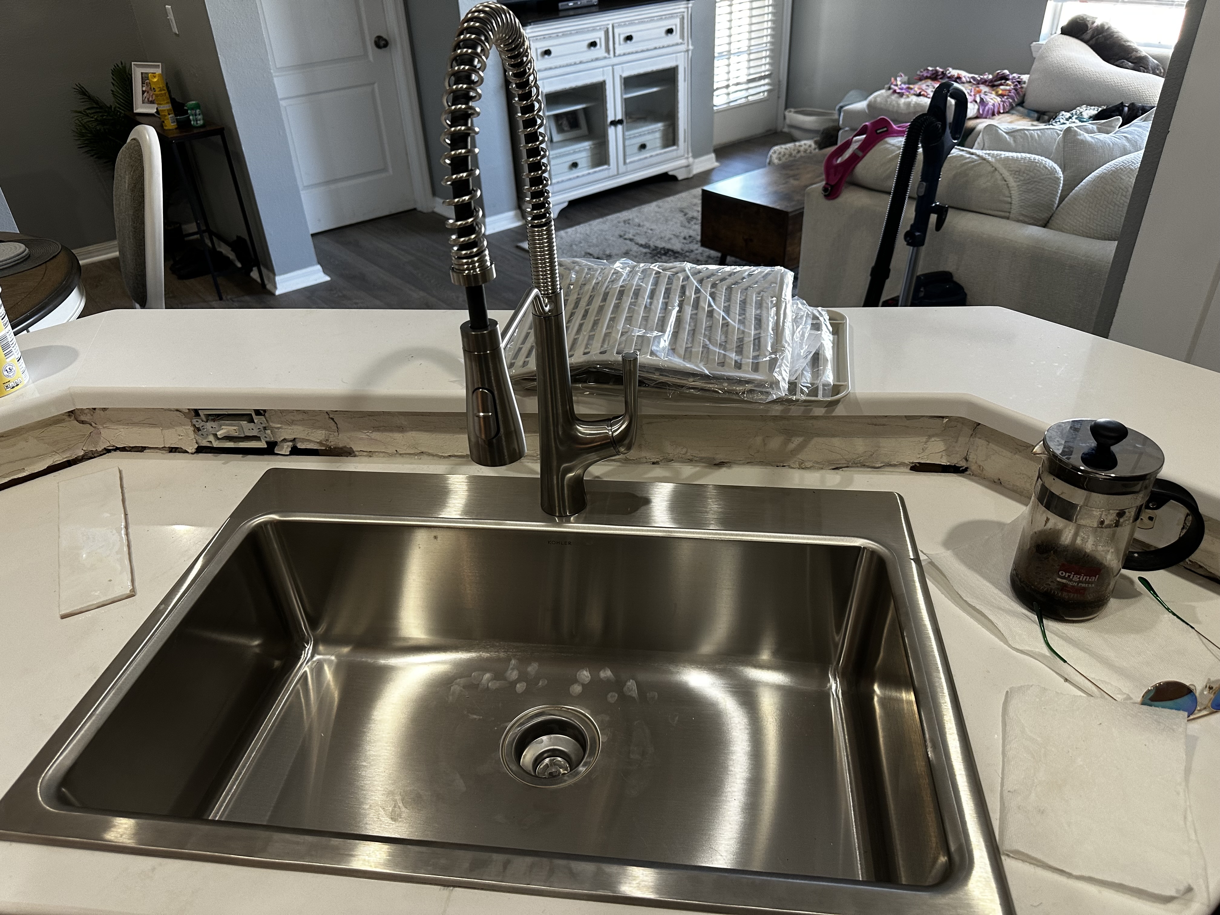 New kitchen sink and faucet