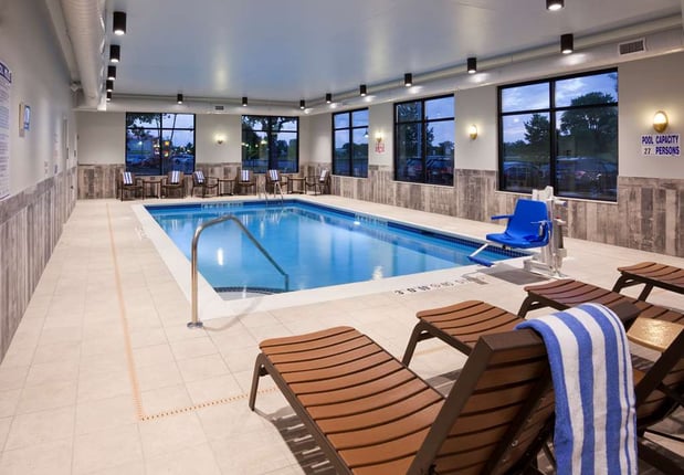 Images Hampton Inn Spicer Green Lake