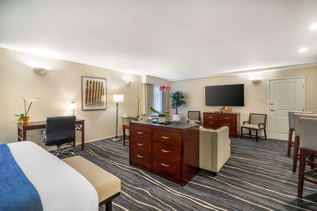 Images Best Western Plus Carpinteria Inn