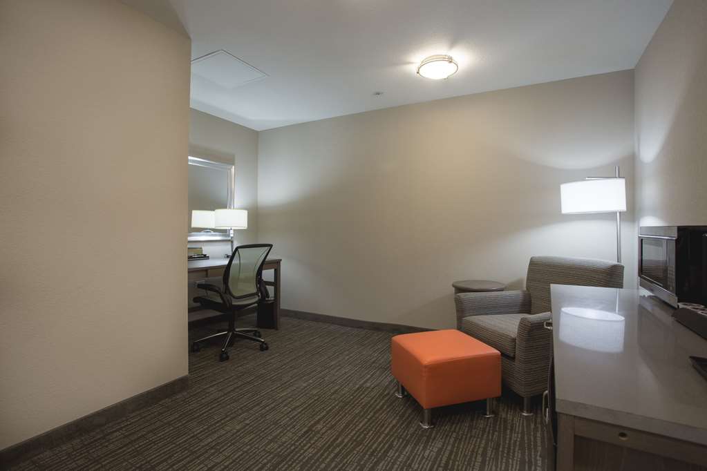 Guest room