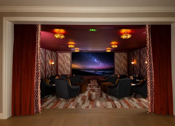 Private Theater with Cable Services 