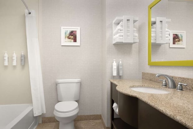Images Hampton Inn & Suites Durham/North I-85