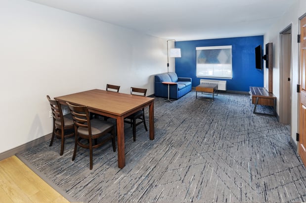 Images Holiday Inn Express & Suites Tulsa S Broken Arrow Hwy 51 by IHG