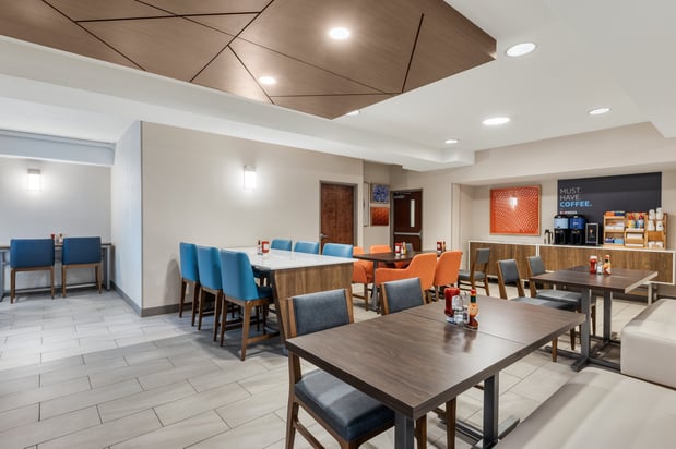 Images Holiday Inn Express & Suites Portland-Jantzen Beach by IHG