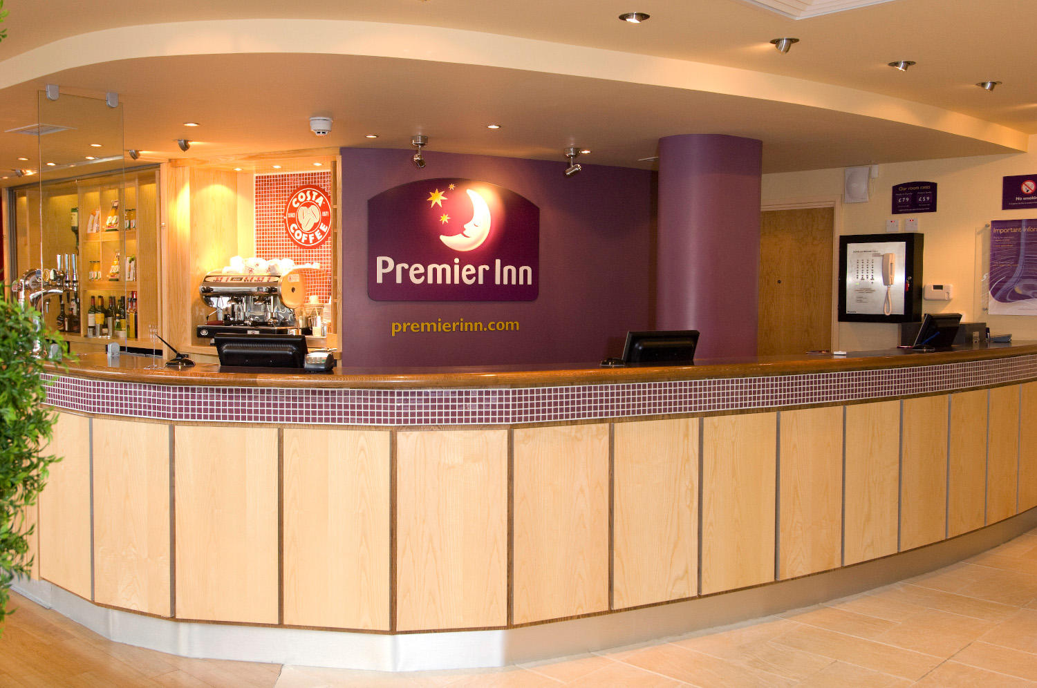 Images Premier Inn Reading Central hotel