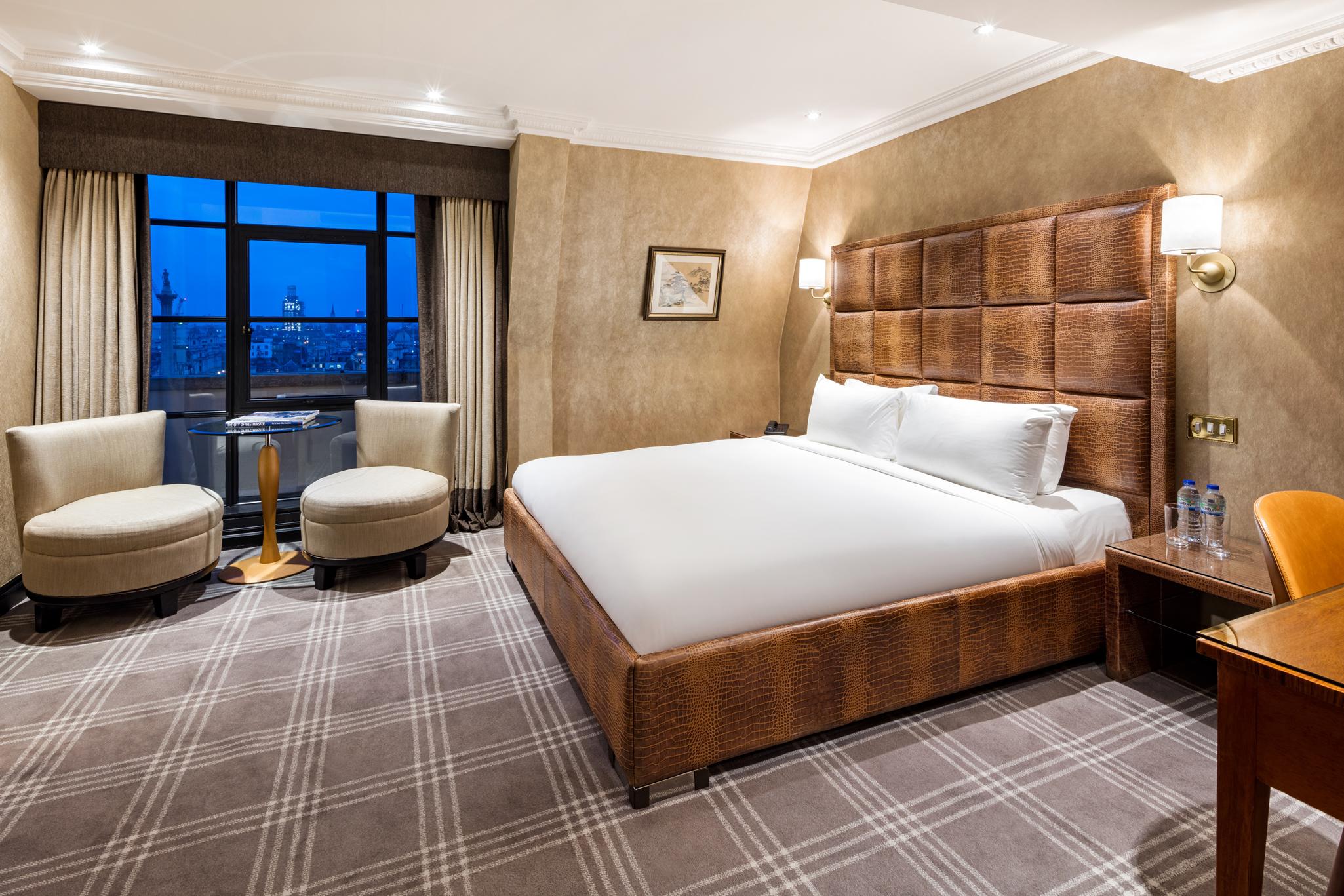Premium Room Radisson Blu Edwardian Hampshire Hotel, London London 020 7839 9399