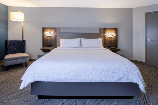 Images Holiday Inn Express & Suites Jackson - Flowood by IHG
