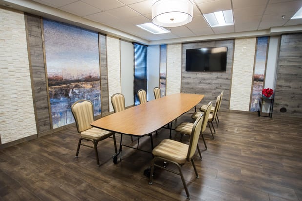 Images Holiday Inn Newark International Airport by IHG