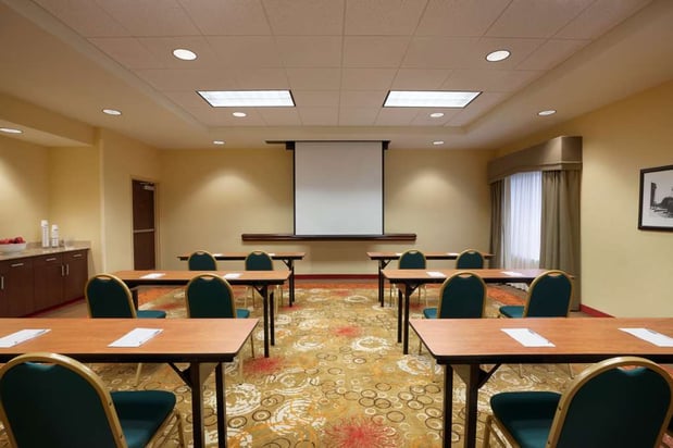 Images Hampton Inn & Suites Hartford/East Hartford