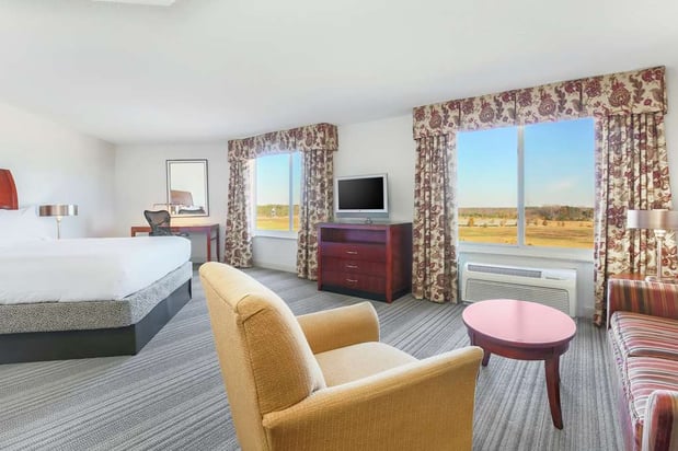 Images Hilton Garden Inn Roanoke Rapids