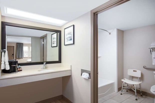 Images Best Western Plus King's Inn & Suites