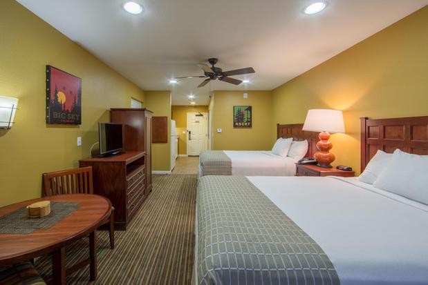 Images Holiday Inn Club Vacations Fox River Resort at Sheridan, an IHG Hotel