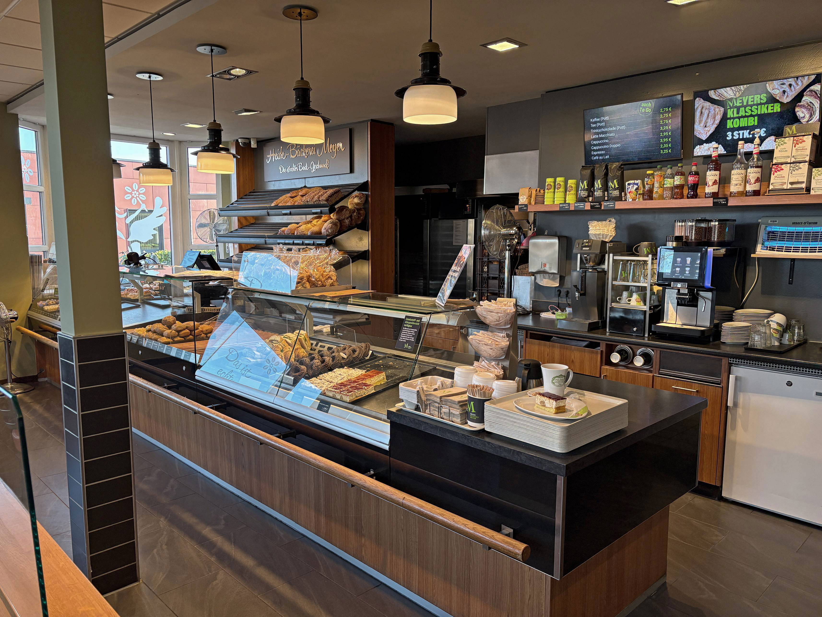 Heidebäckerei Meyer, Unter den Eichen 3 in Leiferde