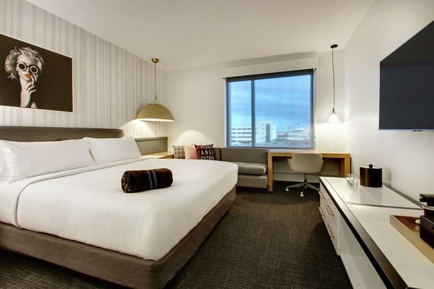 Images The Rose Hotel Chicago O’Hare, Tapestry Collection by Hilton