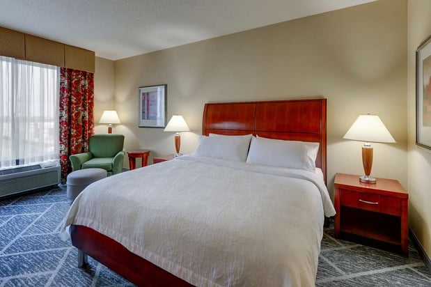 Images Hilton Garden Inn Indianapolis Airport