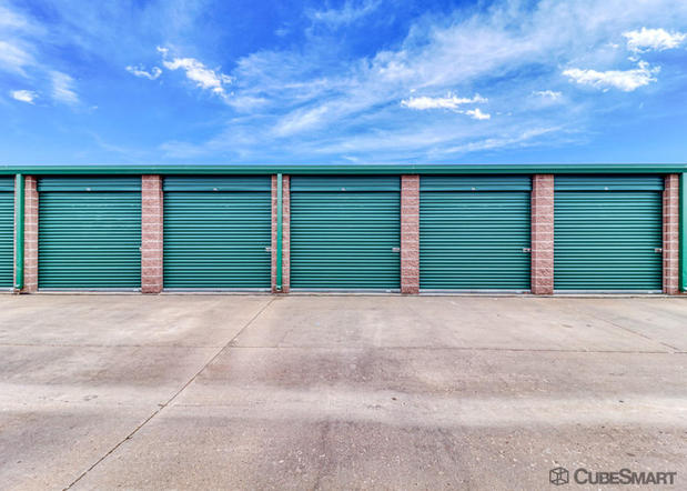 Images CubeSmart Self Storage