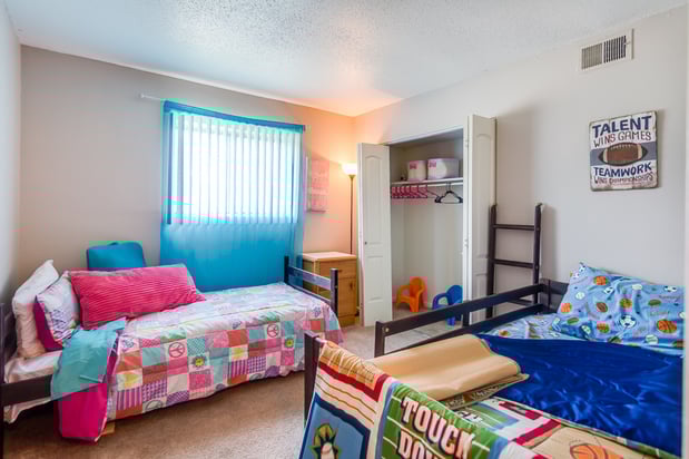 Images Forest Woods Apartments