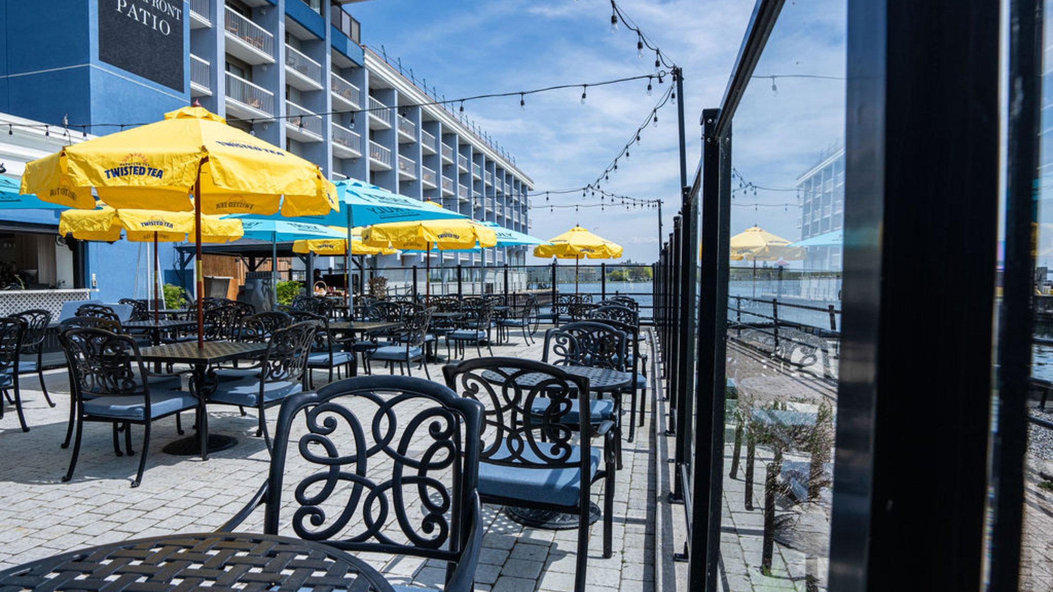 Images Holiday Inn Kingston-Waterfront by IHG