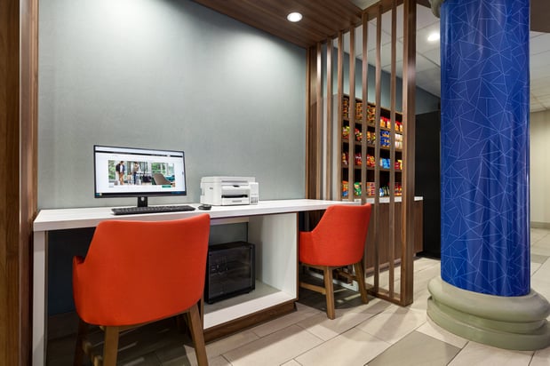 Images Holiday Inn Express & Suites Bakersfield Central by IHG