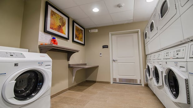 Images Staybridge Suites Marquette by IHG