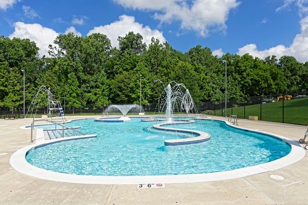 Images Rollins Park Apartments
