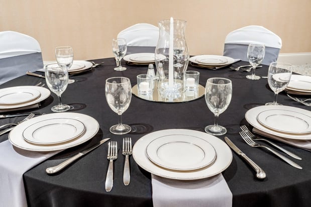 Images Holiday Inn Lafayette-City Centre by IHG