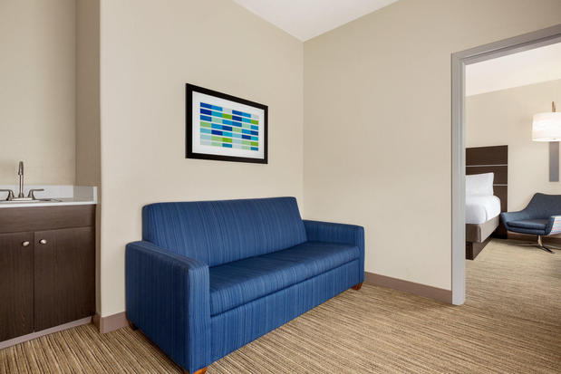 Images Holiday Inn Express & Suites San Antonio NW-Medical Area by IHG