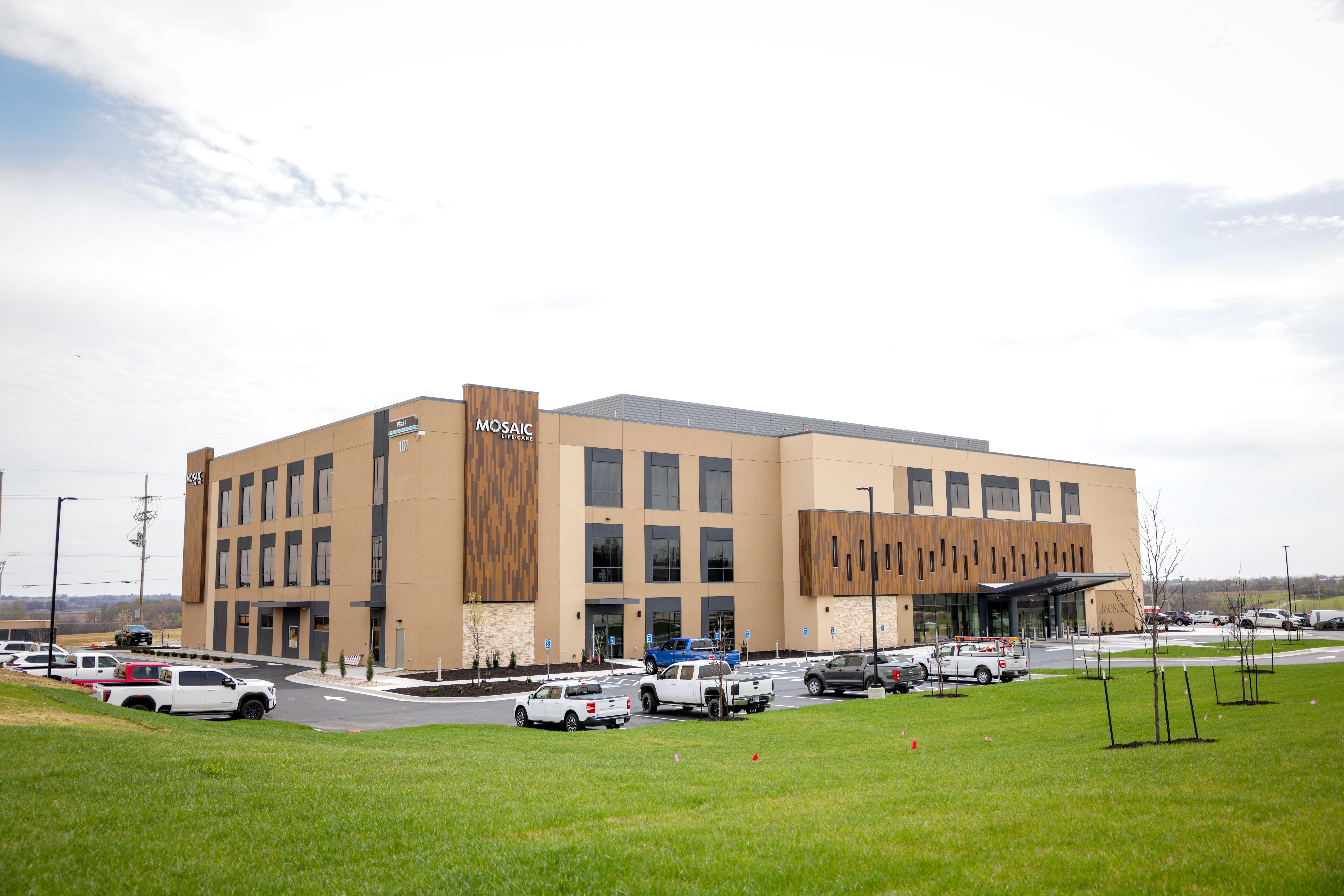 Mosaic Life Care - Endocrinology Plaza 4