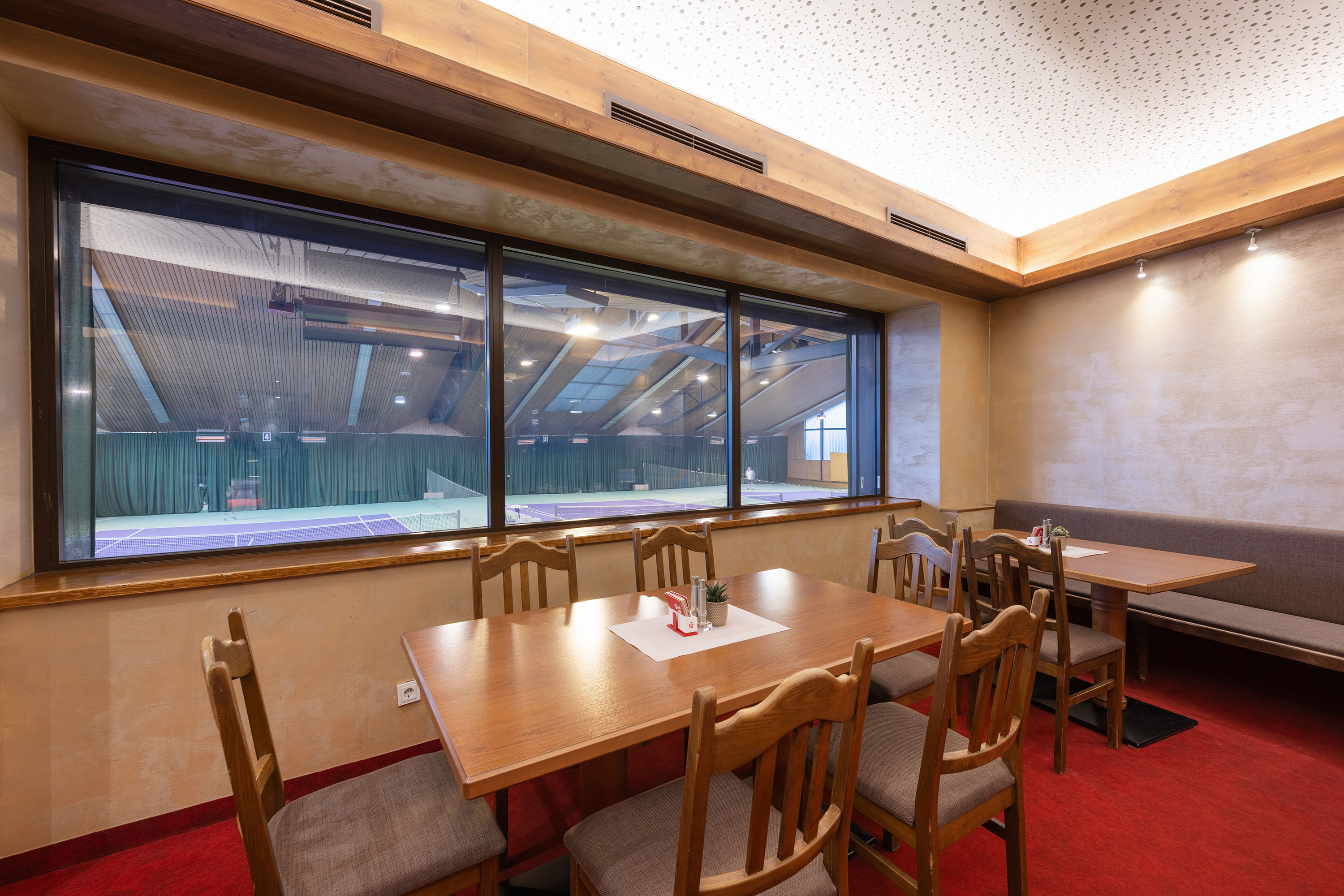 Bild 1 von JUMPARENA Salzburg | Hoppolino - HiT iT! - Interactive Jump