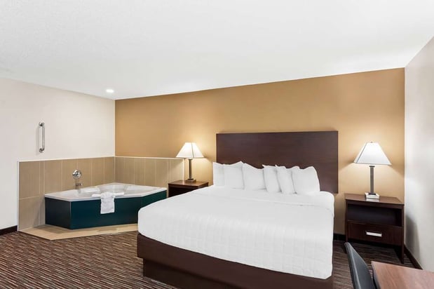 Images SureStay by Best Western Grayson