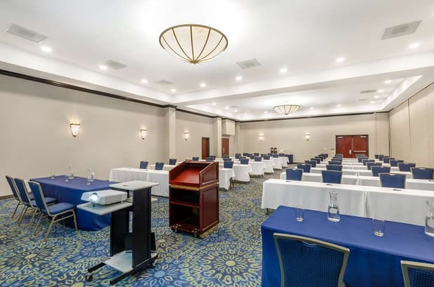 Images Best Western Plus Waynesboro Inn & Suites Conference Center