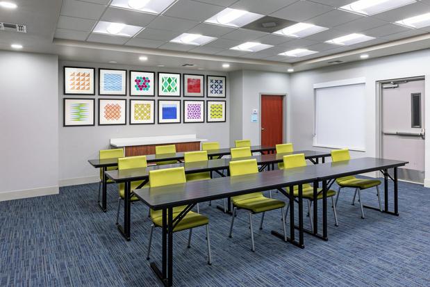 Images Holiday Inn Express & Suites Shreveport - West by IHG