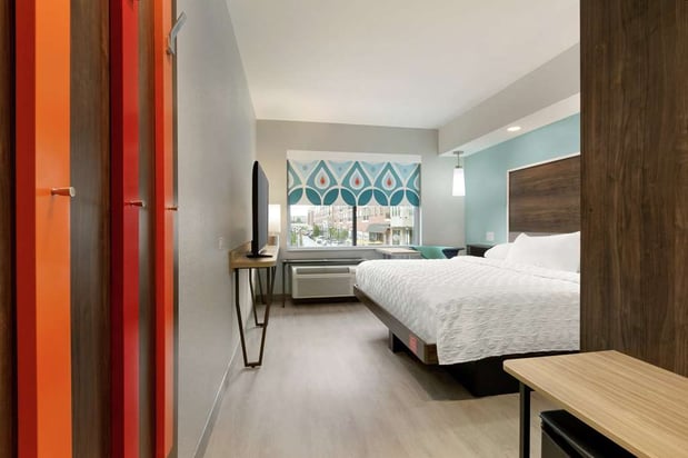 Images Tru by Hilton St. Charles St. Louis