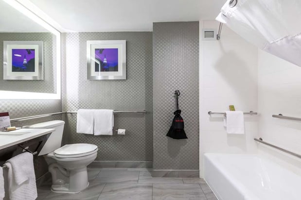 Images DoubleTree by Hilton Hotel Winston Salem - University