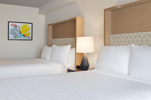 Images Holiday Inn & Suites Across From Universal Orlando by IHG