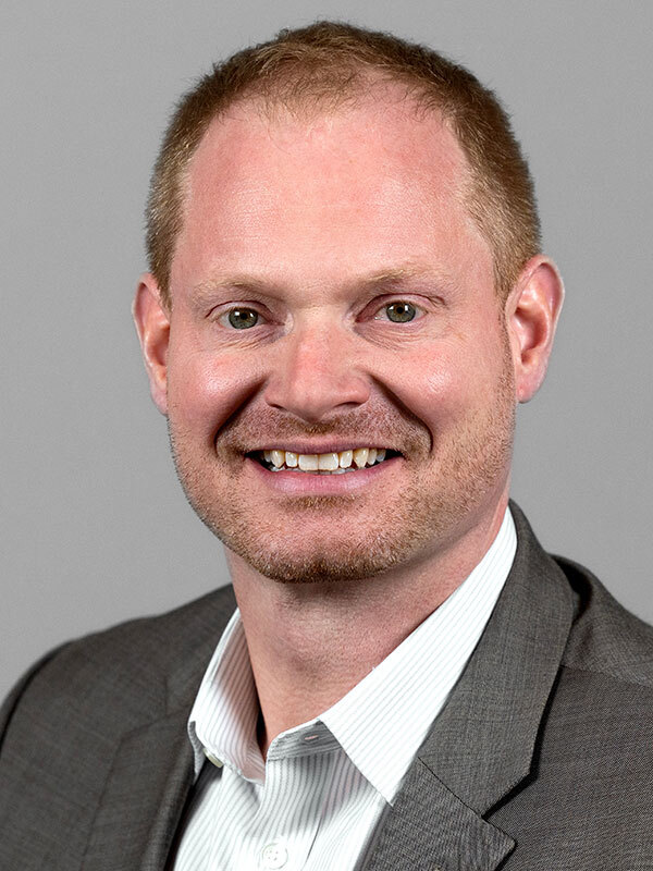 Travis L Frantz