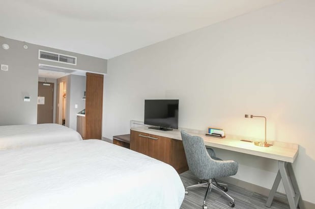 Images Hilton Garden Inn Cincinnati Midtown
