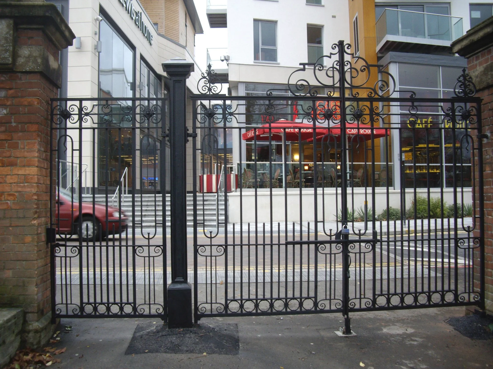 Images Peter Neale Blacksmiths