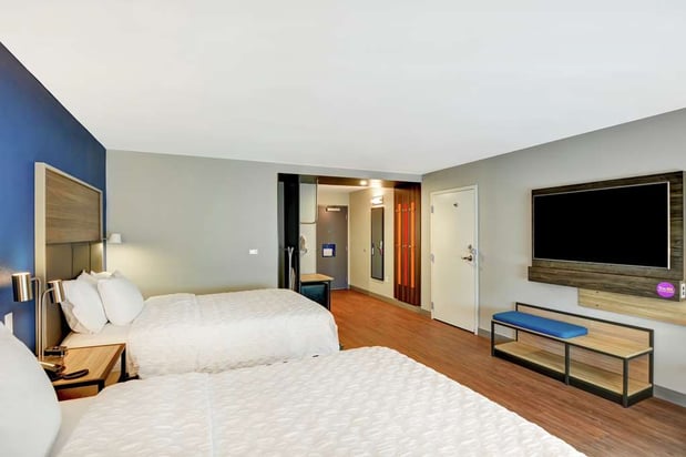 Images Tru by Hilton Middletown