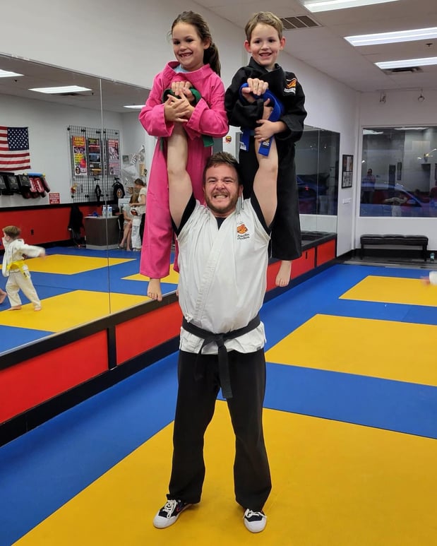 Images SDSS Martial Arts of Newton