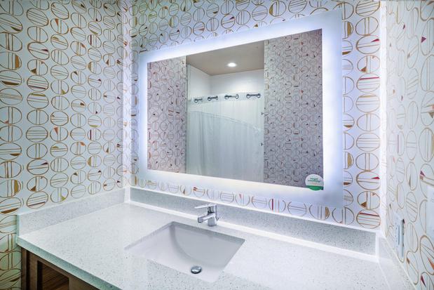 Images Holiday Inn Amarillo East by IHG