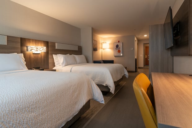 Images Holiday Inn Express & Suites Hampton South-Seabrook by IHG