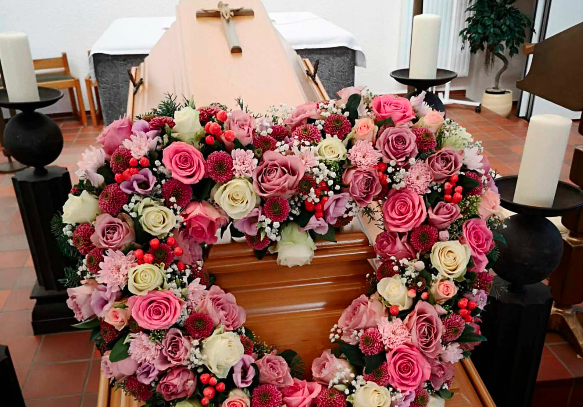 Bestattungshaus Edwin Otten, Bahnhofstraße 62 in Wegberg