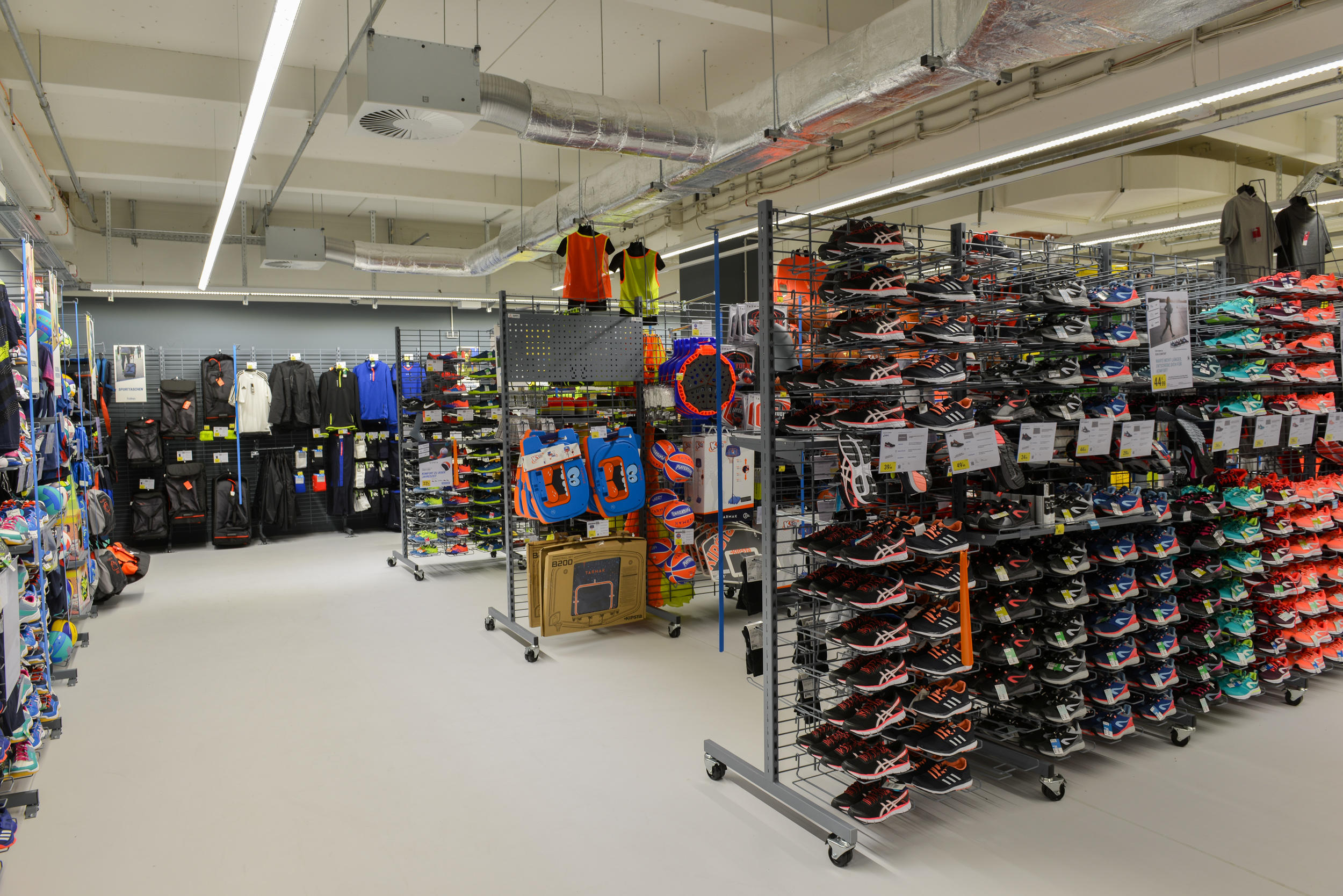 DECATHLON Hamburg-Harburg, Wilstorfer Strasse 48 in Hamburg