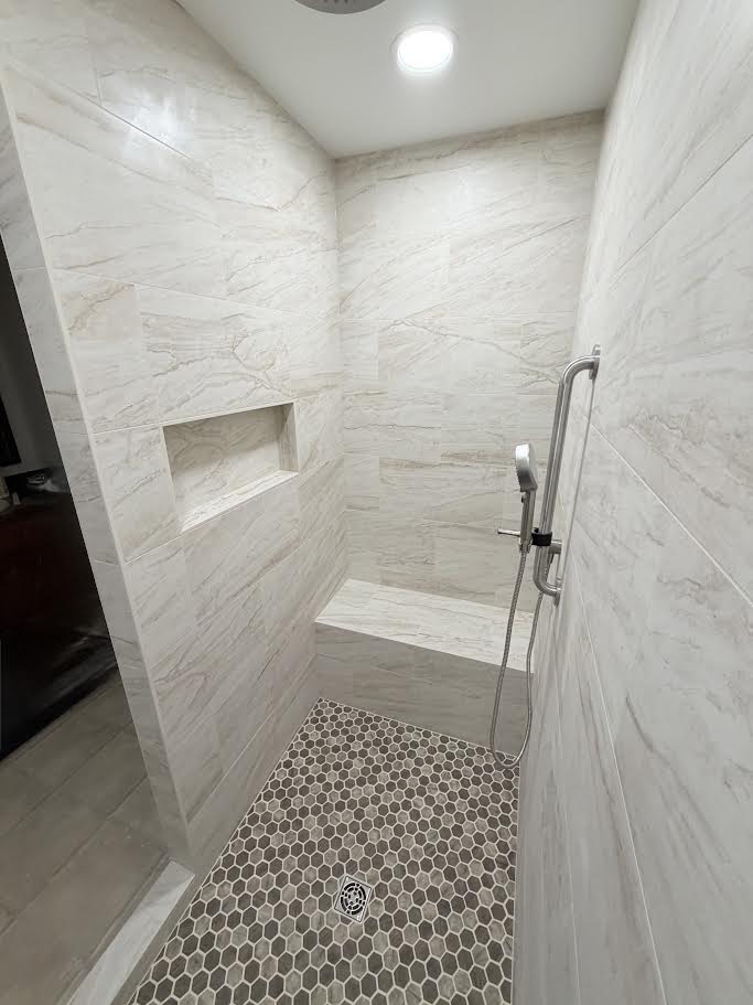 Snow Custom Tile & Bath Image