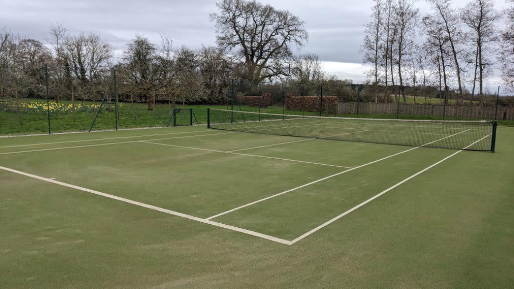 JB Tennis Court Maintenance Yeovil 07538 743731