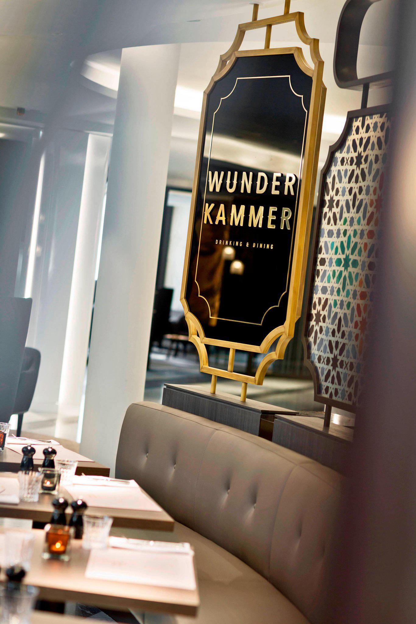 Renaissance Wien Hotel, Linke Wienzeile/Ullmannstrasse 71 in Vienna