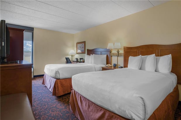 Images SureStay Plus by Best Western Chicago Lombard
