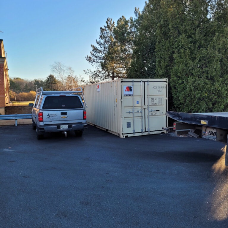 20’ storage container sold to Abbott Labs South in Portland, Maine.
SOLD NEW 20’ storage container t 